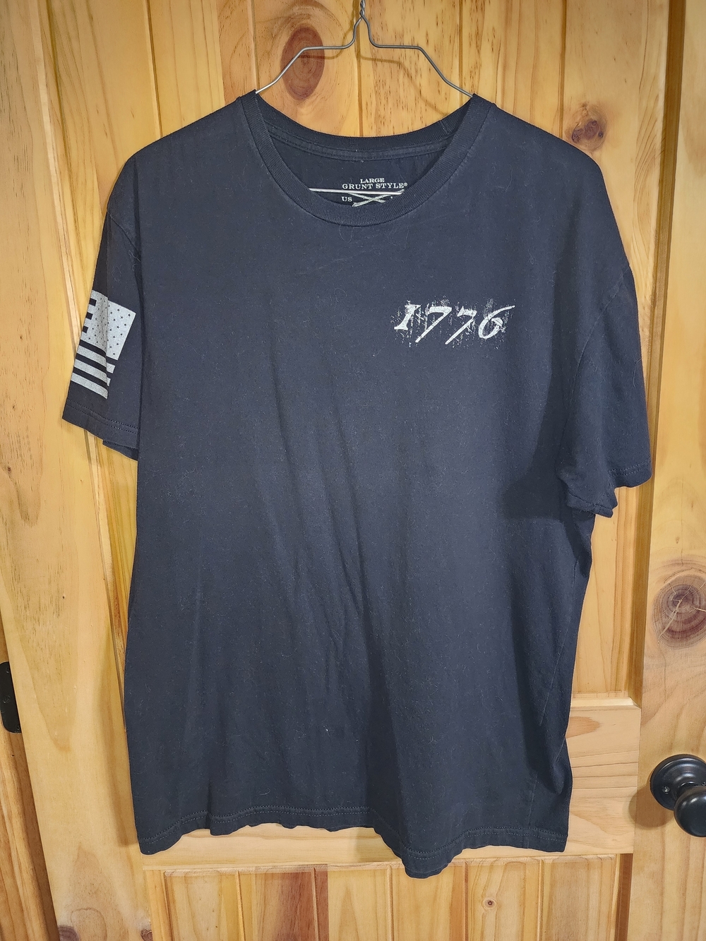 Grunt Style 1776 Black Patriotic Flag Graphic T-Shirt Men's Large Crooked Seam